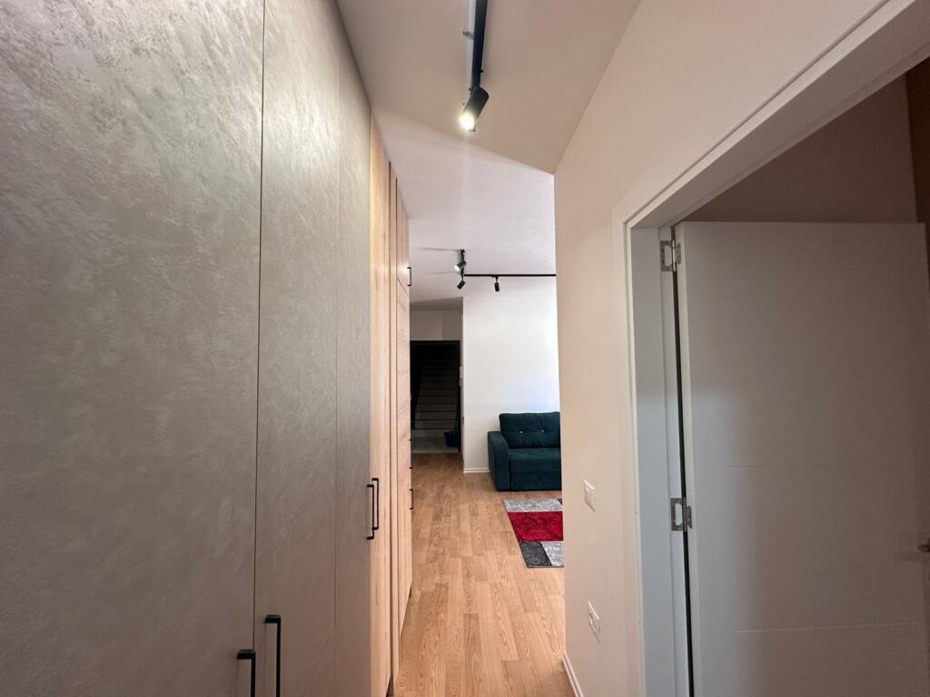 1+1 me post parkimi selite,500 euro