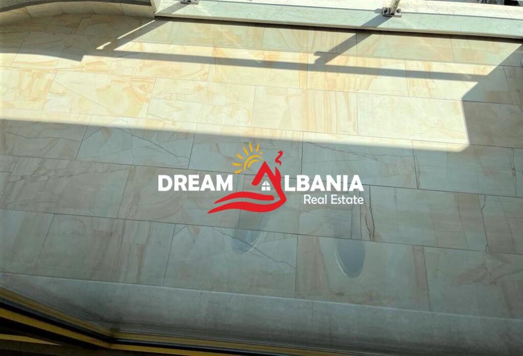 3+1 apartment with 2 bathrooms for sale in Bllok, near Sky Tower in Tirana. (ID 4131454)