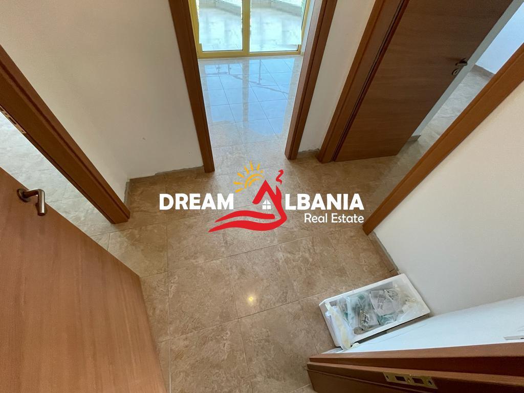 3+1 apartment with 2 bathrooms for sale in Bllok, near Sky Tower in Tirana. (ID 4131454)