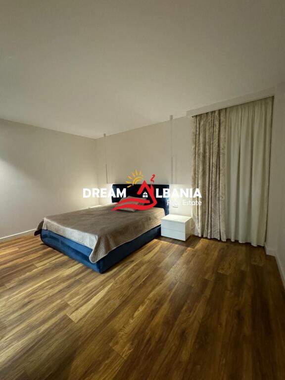Apartament 2+1 me qera ne Bllok, prane Sky Tower ne Tirane. (ID 42214730)