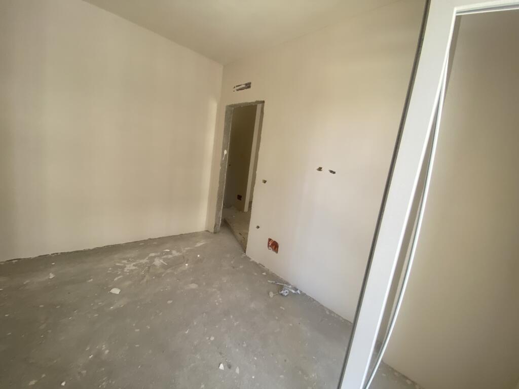 In vendita 1+1, Tirana ingresso 2, Caza Italia, 88 mila euro