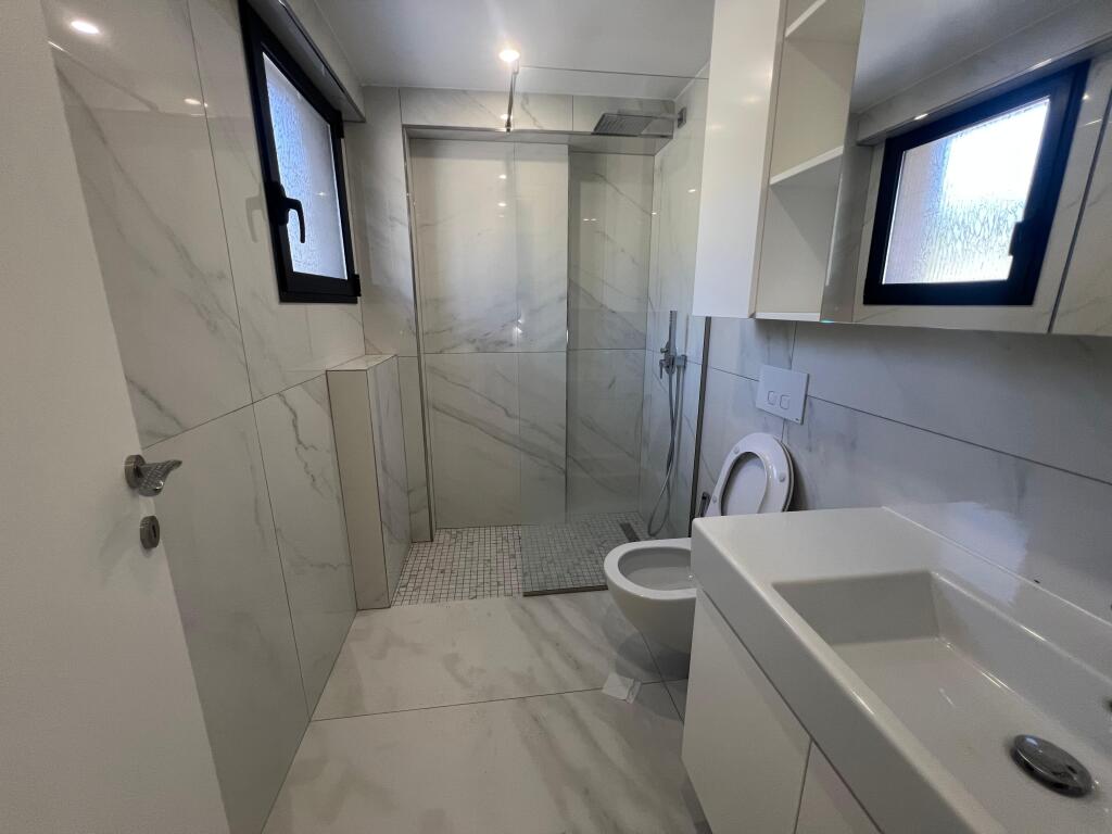 Duplex Luksoz per shitje ne Radhime