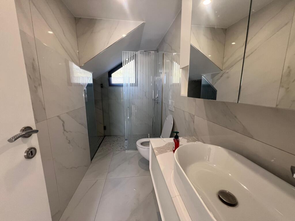 Duplex Luksoz per shitje ne Radhime