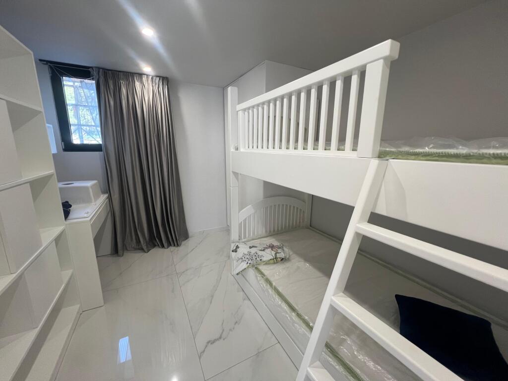 Duplex Luksoz per shitje ne Radhime