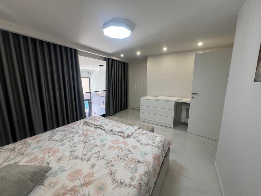 Duplex Luksoz per shitje ne Radhime