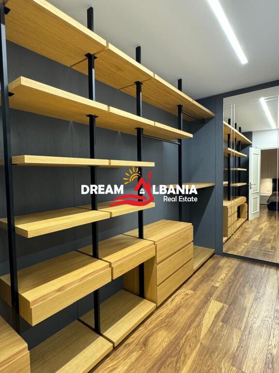 Luxury Apartment 3+1+2 wc for sale in Bllok, near Sky Tower in Tirana(ID 4131455)