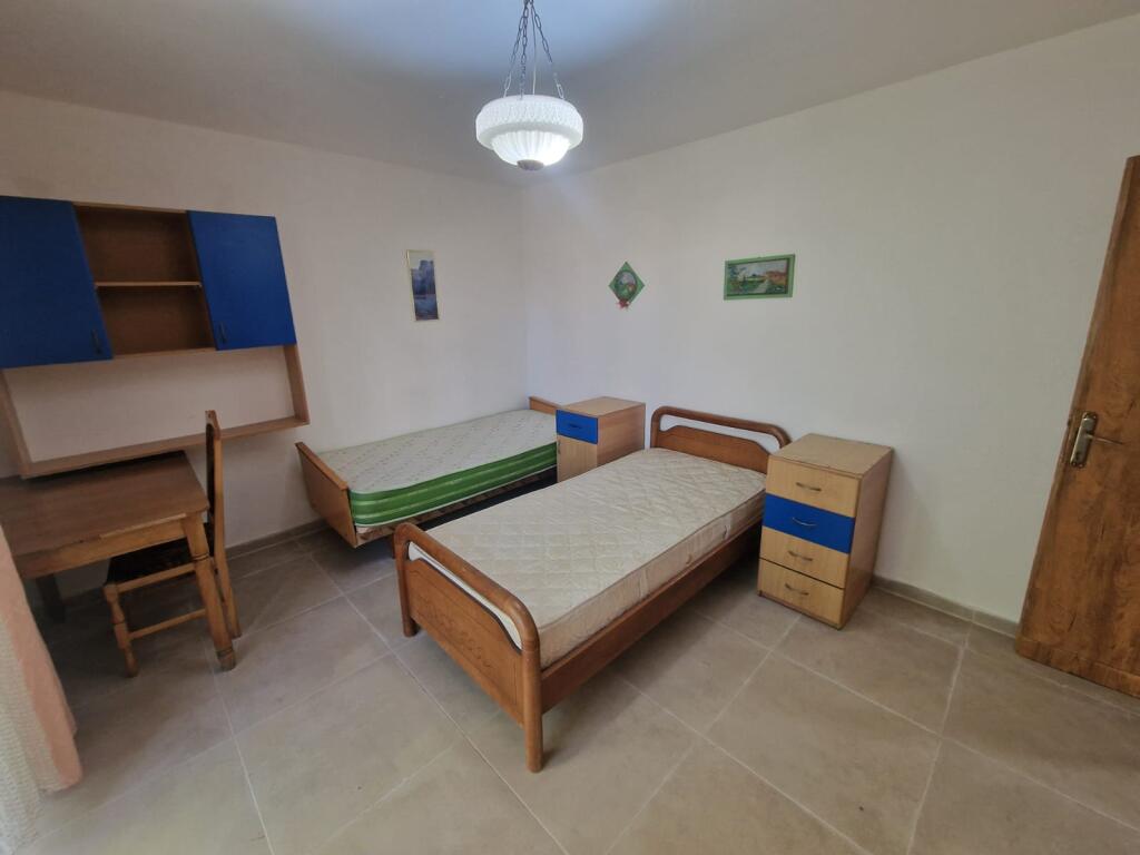 In affitto appartamento 3+1, vicino al Mozaik di Tirana