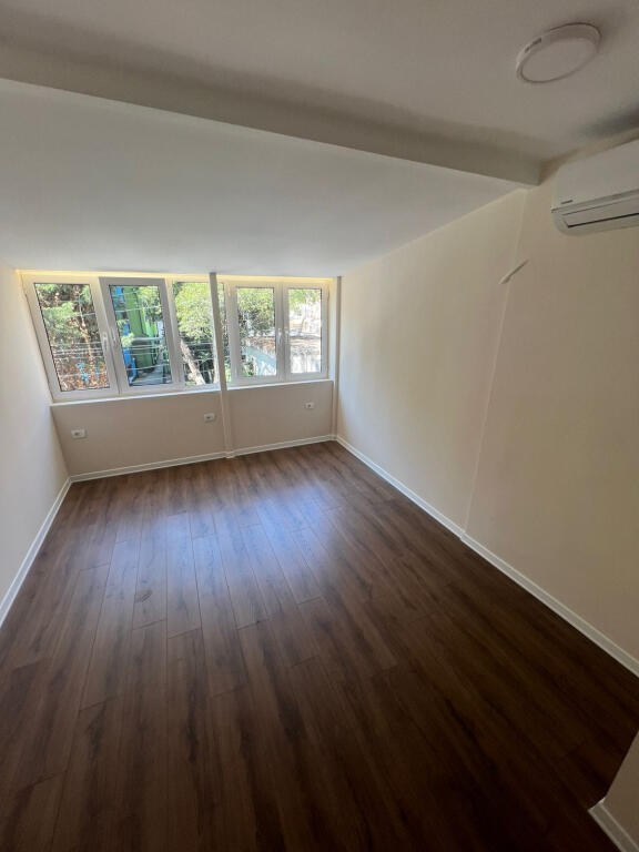 Office for rent in Bllok (ID BZ298) Tirana