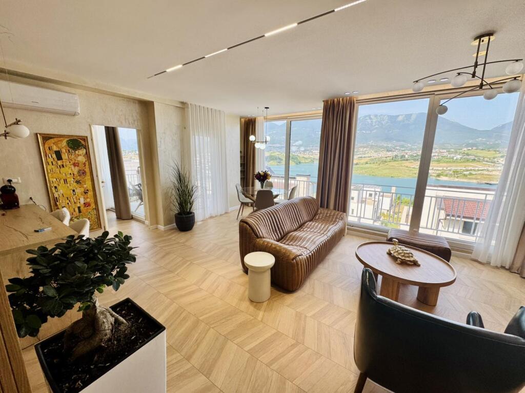‼️Super apartment 2+1+2+parking space with fantastic view from Lake Farka‼️