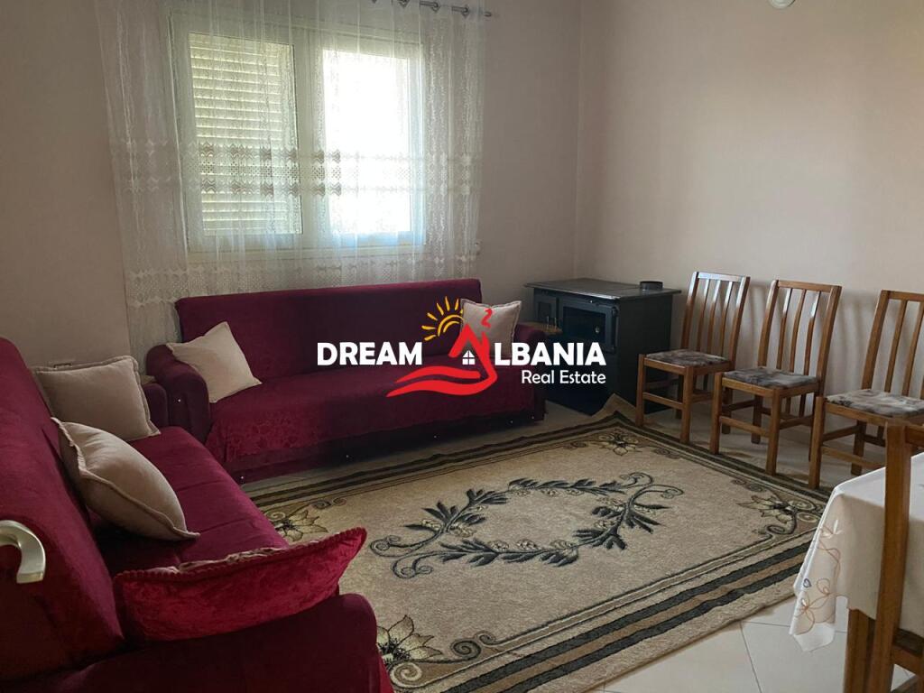 Vila me qera Mjull Bathore, përballë qendrës tregtare TEG, në Tiranë (ID 4251127)