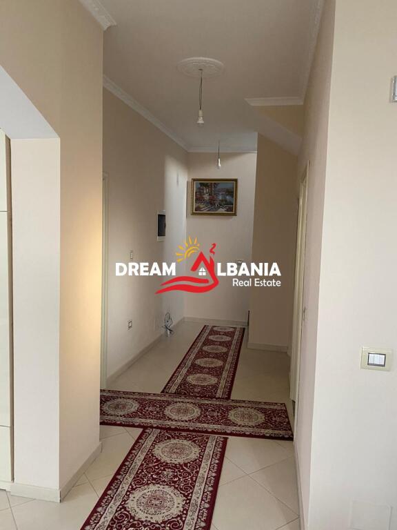 Vila me qera Mjull Bathore, përballë qendrës tregtare TEG, në Tiranë (ID 4251127)