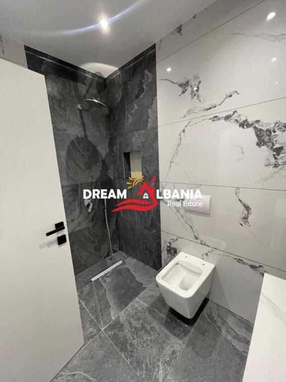 Appartamento 1+1 in vendita a 5 Maji, vicino alla scuola 'Tirana Jone' a Tirana (ID 41111085)