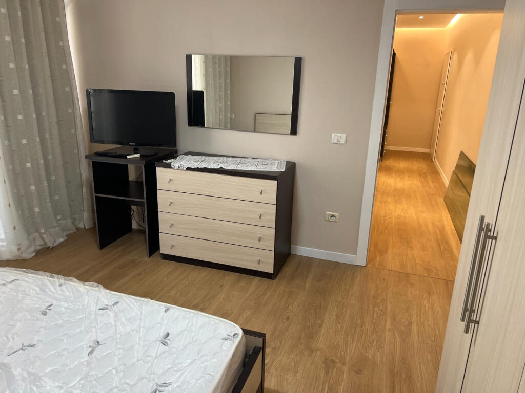 Apartament Me Qera 1+1 Tek Ish Tregu Elektrik (ID B2101131) Tirane.