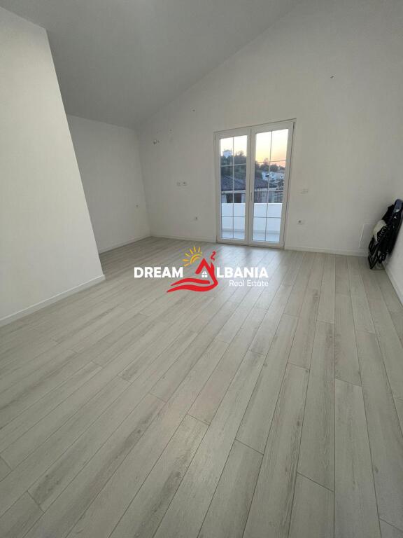 Villa a 3 piani in affitto a Mjull Bathore, vicino a TEG a Tirana (ID 4251399)