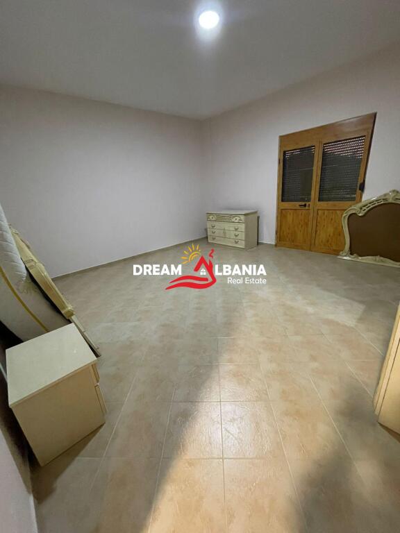 Villa a 3 piani in affitto a Mjull Bathore, vicino a TEG a Tirana (ID 4251399)