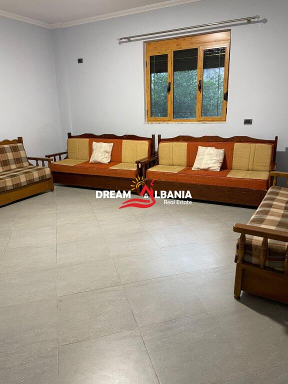 Villa a 3 piani in affitto a Mjull Bathore, vicino a TEG a Tirana (ID 4251399)