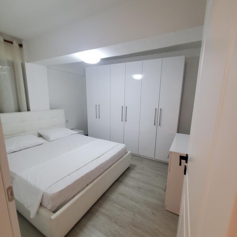 2+1 apartment for rent near Durres Street!