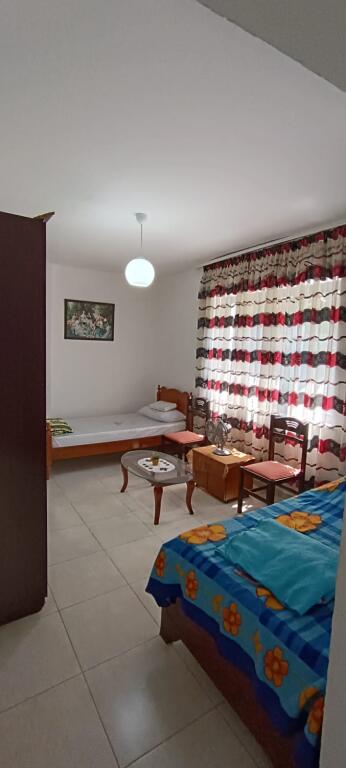 Jepet me qera apartament 2+1 ne Ali Dem te Azili