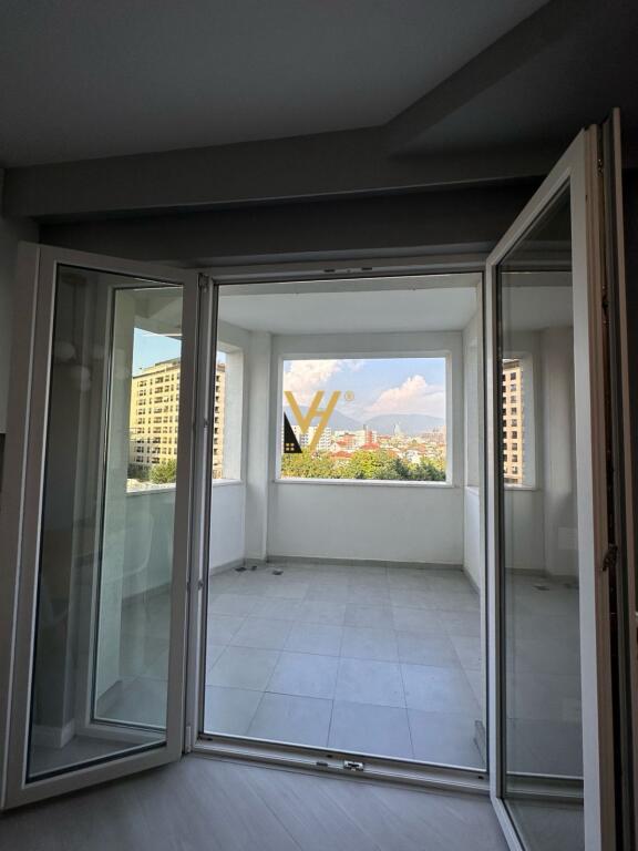 APARTAMENT 1+1+BLK ME QERA TE UNAZA E RE