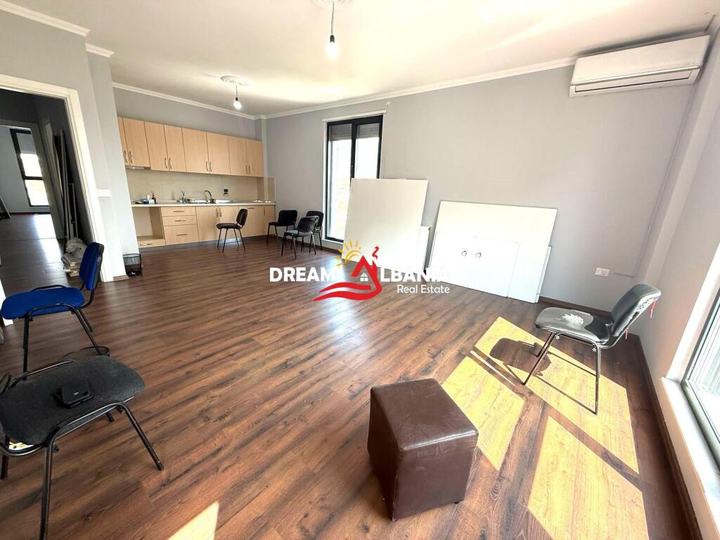 Super Appartamento 3+1+2 in affitto presso Residenca Erli (ID 4231458).