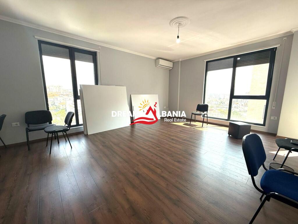 Super Appartamento 3+1+2 in affitto presso Residenca Erli (ID 4231458).