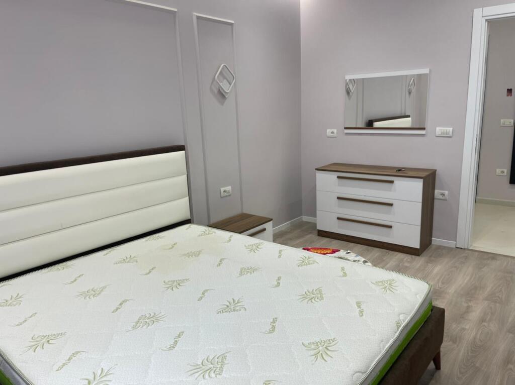 Apartament 2+1 me qira tek Fusha e Aviacionit