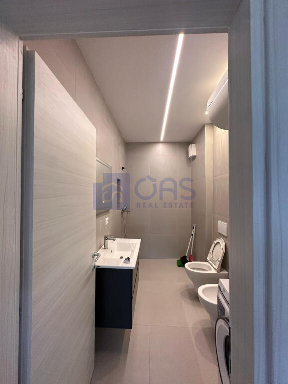 Apartament 2+1 për qira në Astir