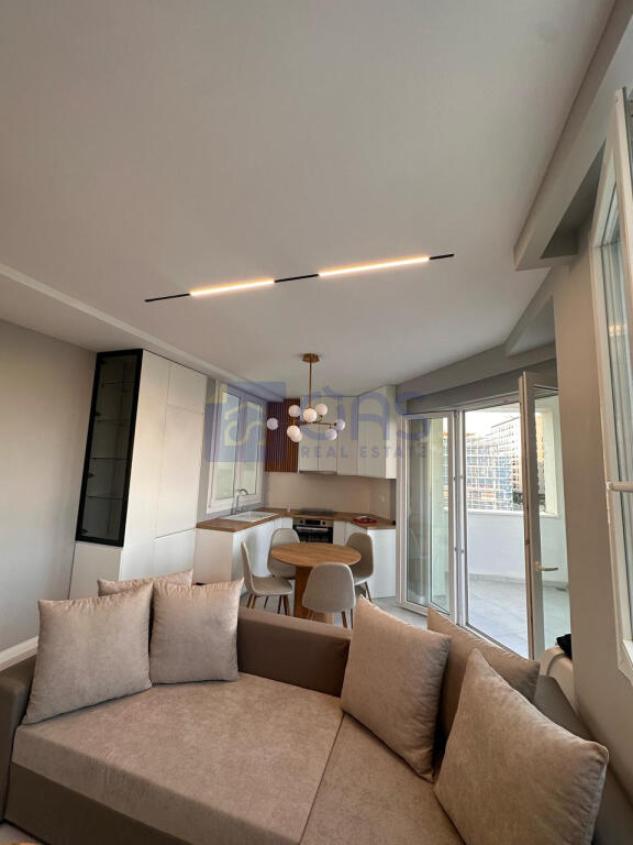 Apartament 1+1 për qira në Astir.