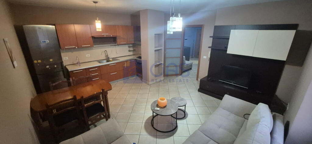 Jepet me qera apartament 2+1 te 21 Dhjetori.