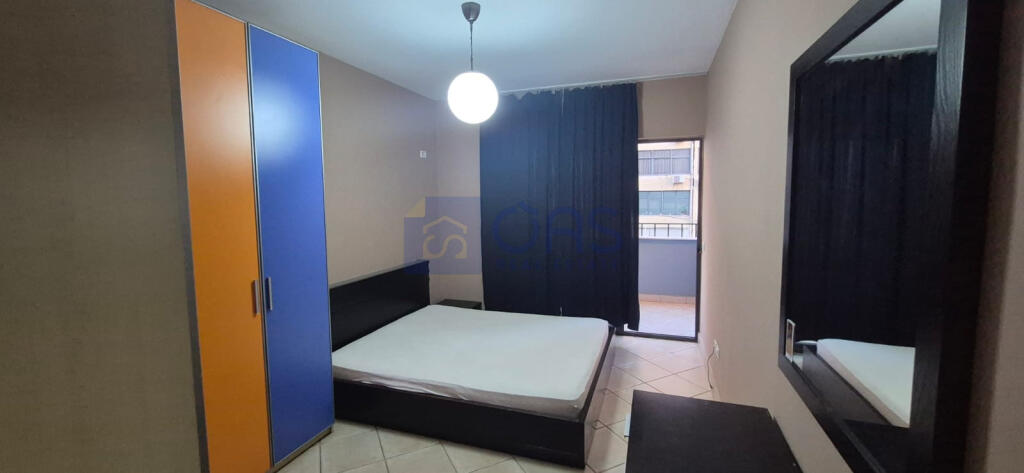 Jepet me qera apartament 2+1 te 21 Dhjetori.