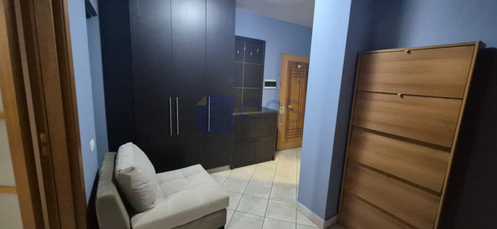 Jepet me qera apartament 2+1 te 21 Dhjetori.