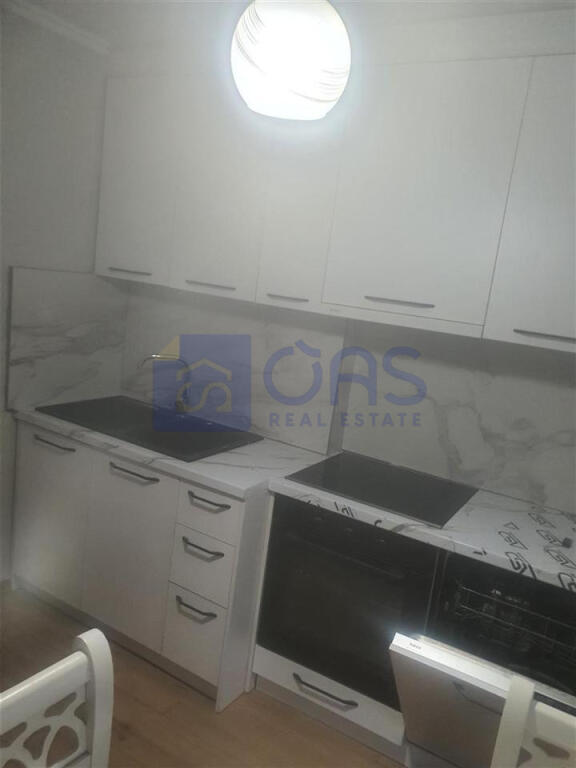 Apartament 1+1 për qira te Sheshi Willson