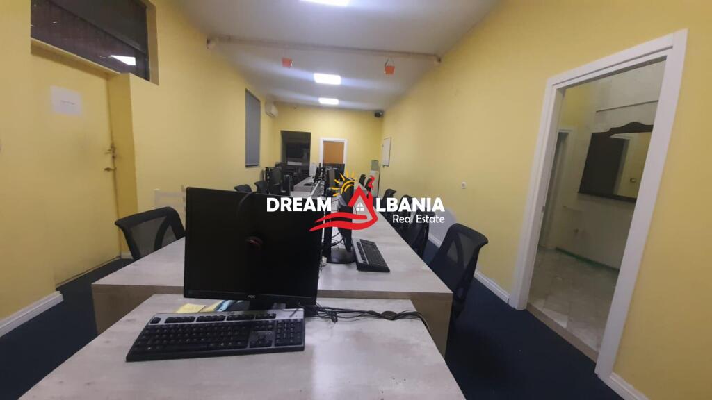 Ambient per zyra me qera ne Bllok prane Piceri Era (ID 4261843)