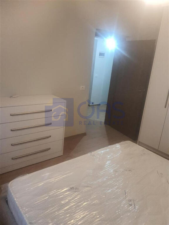 Apartament 1+1 për qira te Sheshi Willson