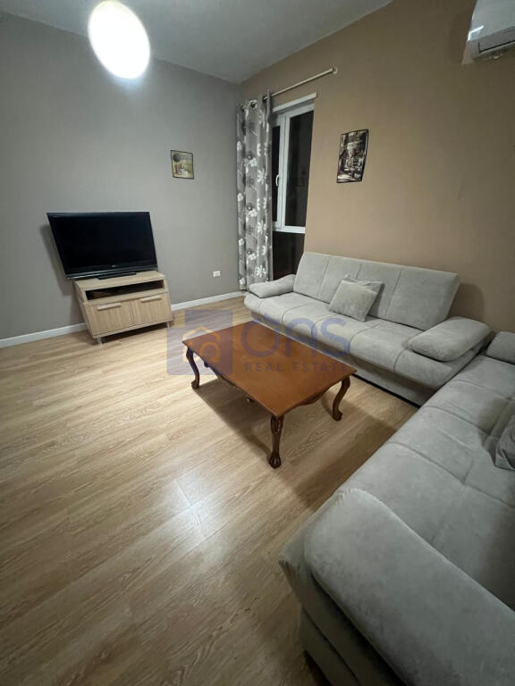 Apartament 1+1 për qira te Kopshti Zoologjik