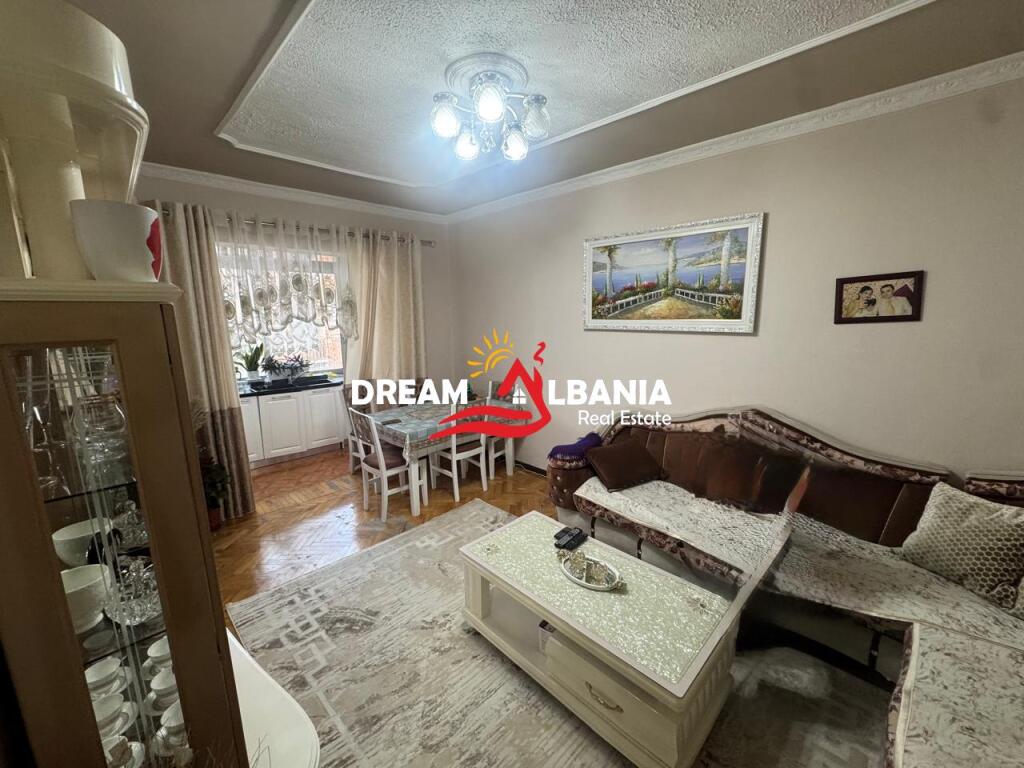 Shitet apartament 2+1 ne rrugen  Myslym Shyri, Tirane (ID 4129500)
