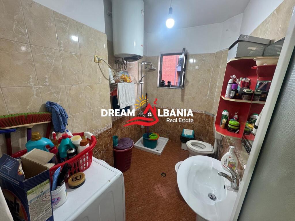 Shitet apartament 2+1 ne rrugen  Myslym Shyri, Tirane (ID 4129500)
