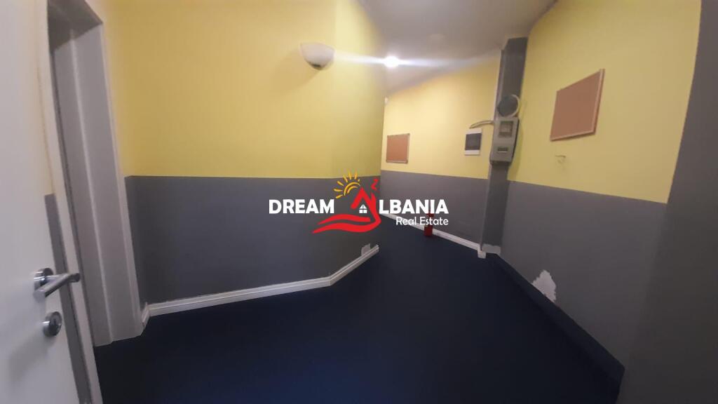 Ambient per zyra me qera ne Bllok prane Piceri Era (ID 4261843)