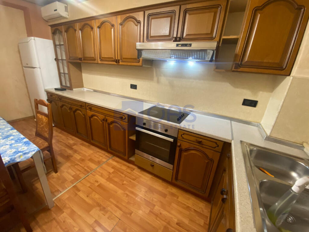 Apartament 3+1 për qira në Brryl