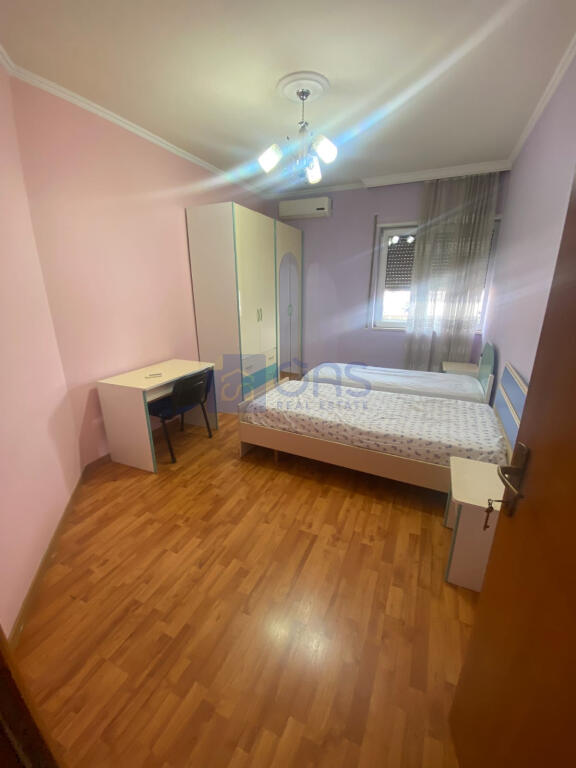 Apartament 3+1 për qira në Brryl