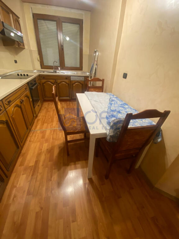 Apartament 3+1 për qira në Brryl