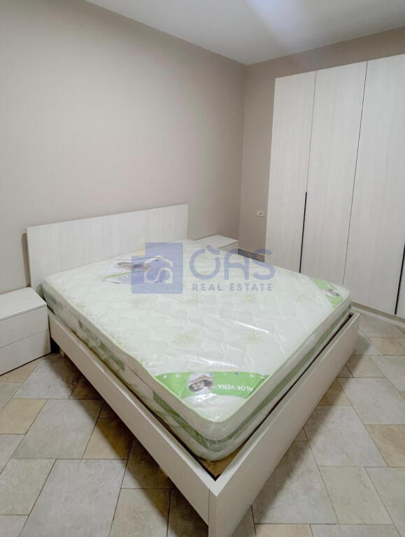 Apartament 1+1 për qira në Qendër, Tiranë