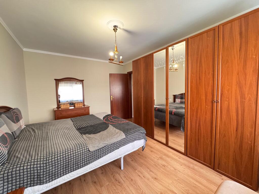 Shitet Apartament 1+1 – Komuna e Parisit