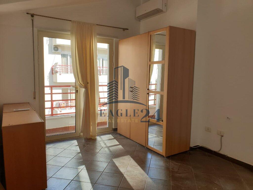 Apartment for rent by the Dry Lake!