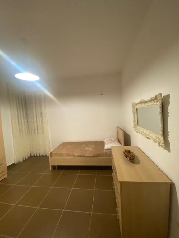 2+1, arredato, via peti, Lago Secco