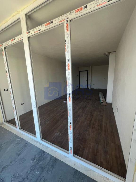 Apartament 1+1 për qira tek ish fusha aviacionit, Tiranë