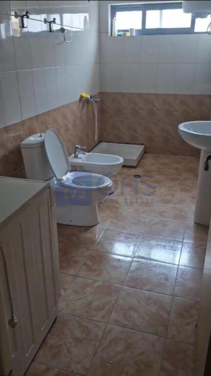 Apartament 2+1 për qira te 21 Dhjetori