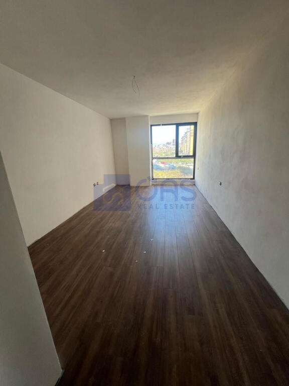 Apartament 1+1 për qira tek ish fusha aviacionit, Tiranë