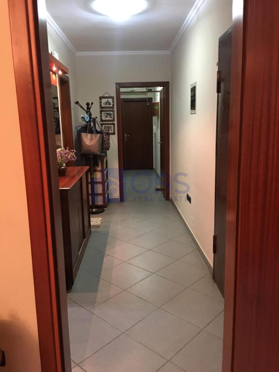 Apartament 1+1 për qira afër Harry Fultz, Tiranë