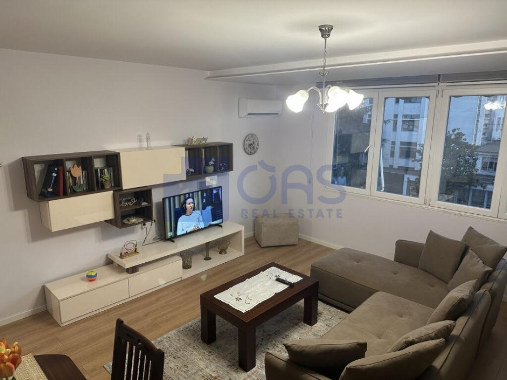 Apartament 2+1 për qira në Brryl